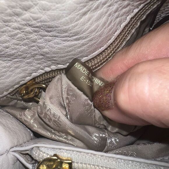 Michael Kors Hamilton Tote, Ivory Pebbled Leather - Picture 15 of 16